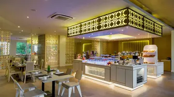 Grand Mirage