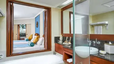 Grand Mirage