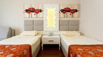 Grand Miramor Hotel