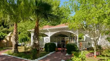 GRAND MIRAMOR HOTEL