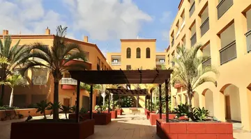 Grand Muthu Golf Plaza Hotel