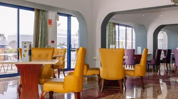 Grand Muthu Oura View Beach Club