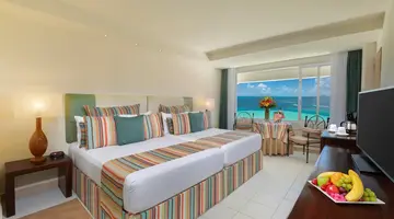 GRAND OASIS PALM