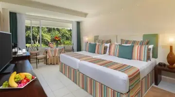 Grand Oasis Palm