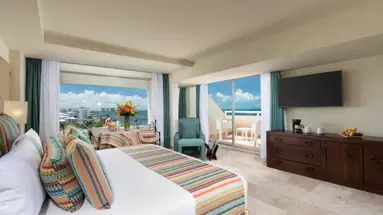 Grand Oasis Palm