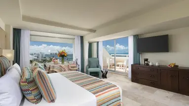 Grand Oasis Palm