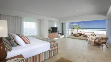 Grand Oasis Palm