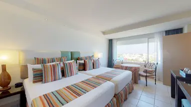 GRAND OASIS PALM