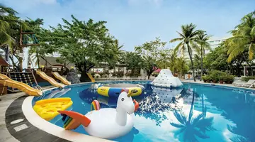 GRAND OASIS PALM