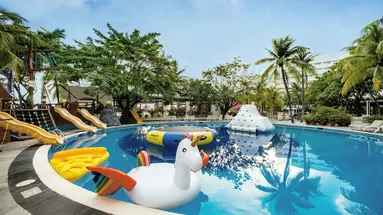 GRAND OASIS PALM