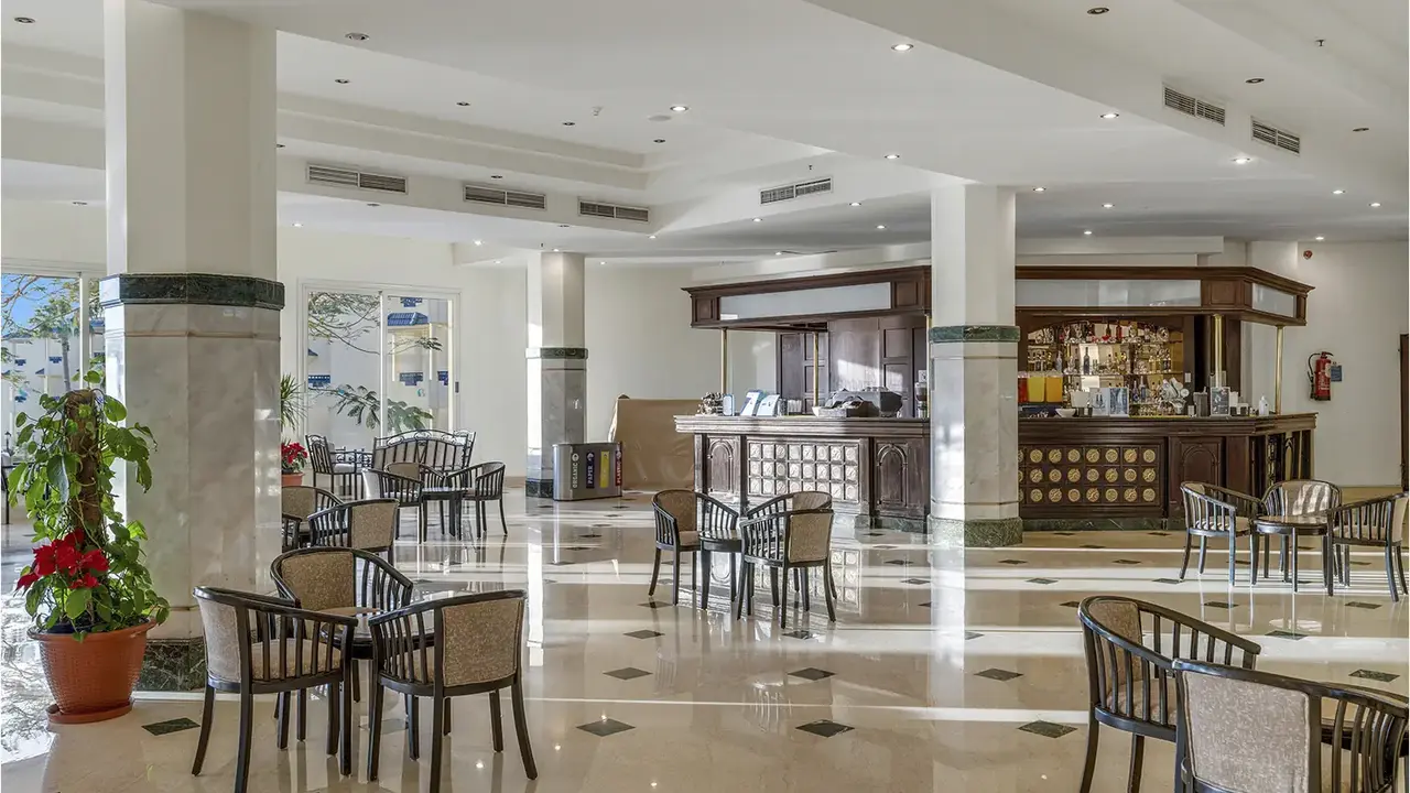 Grand Oasis Resort