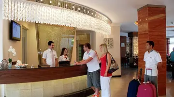 Grand Okan Hotel
