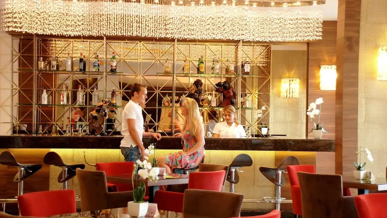 Grand Okan Hotel