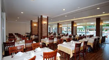 Grand Okan Hotel