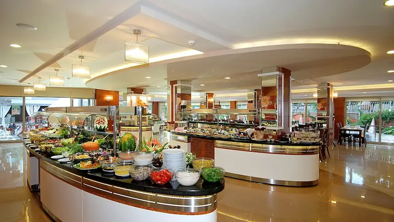 Grand Okan Hotel