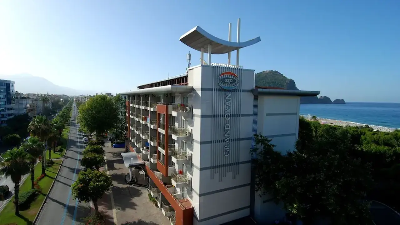Grand Okan Hotel