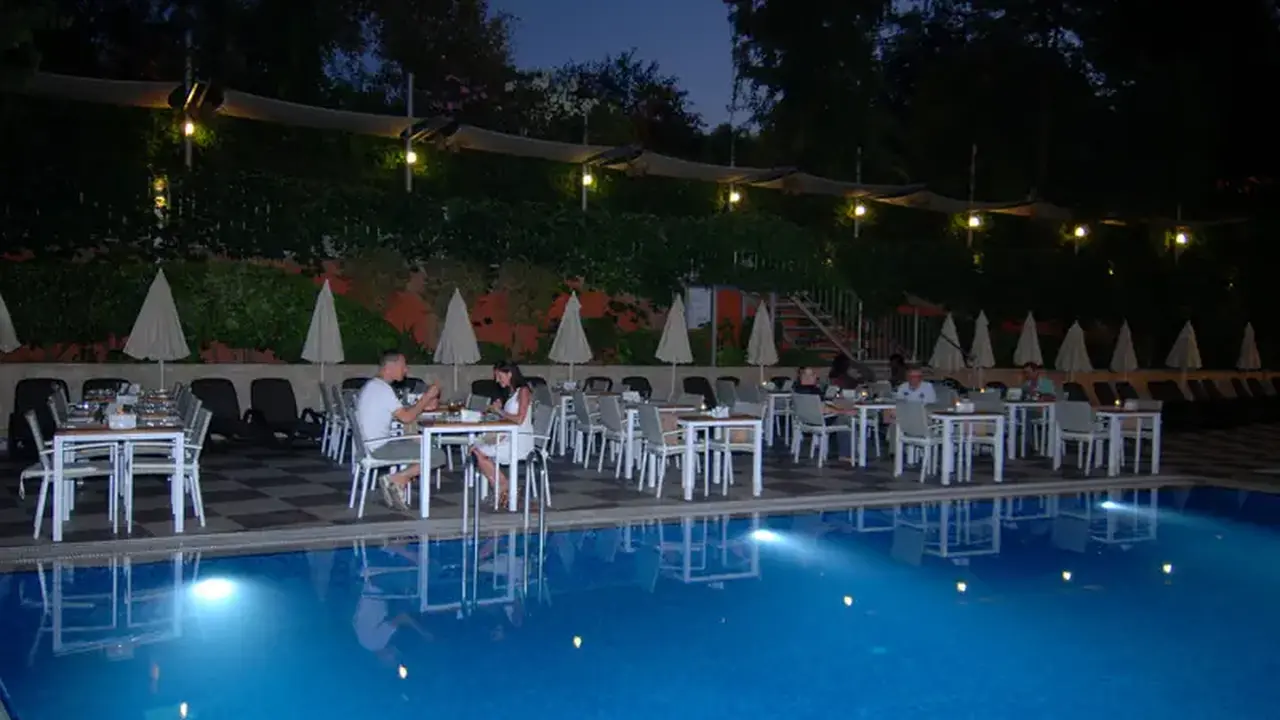 Grand Okan Hotel