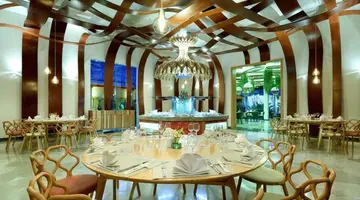 Grand Palladium Colonial Resort & Spa