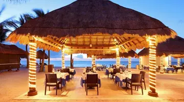 Grand Palladium Colonial Resort & Spa