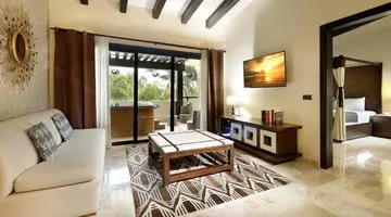 Grand Palladium Colonial Resort & Spa