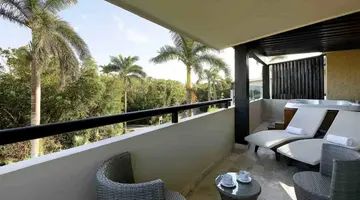 Grand Palladium Colonial Resort & Spa