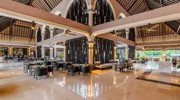 Grand Palladium Colonial Resort & Spa