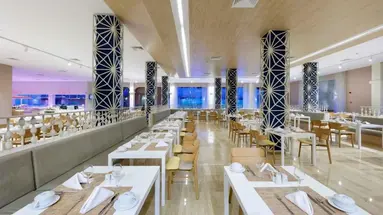 Grand Palladium Colonial Resort & Spa