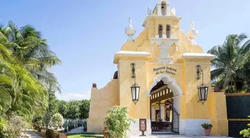 Grand Palladium Colonial Resort & Spa