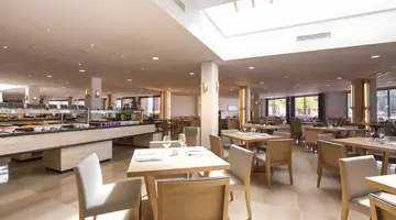 Grand Palladium White Island Resort and Spa