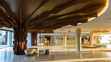 Grand Palladium White Island Resort and Spa