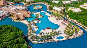 Grand Palladium White Sand Resort & Spa