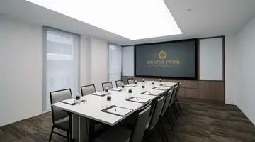 Grand Park City Hall