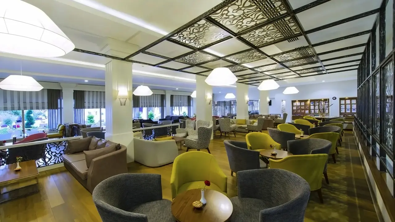 Grand Park Lara Hotel