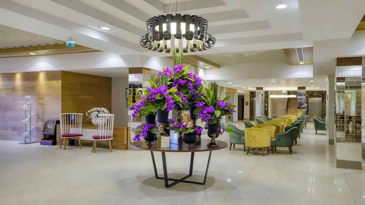 Grand Park Lara Hotel