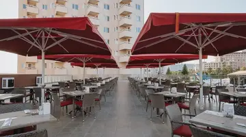 Grand Park Lara