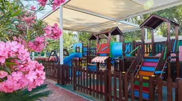 Grand Park Lara