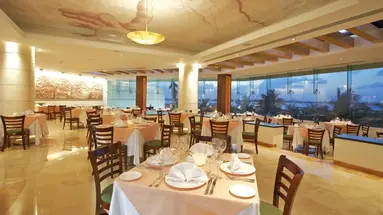 Grand Park Royal Cancun