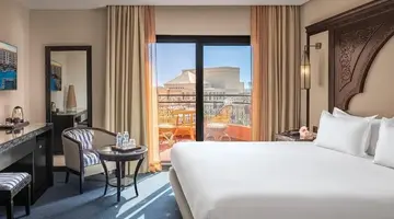 Grand Plaza