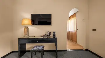 Grand Plaza