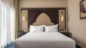 Grand Plaza