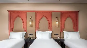 Grand Plaza
