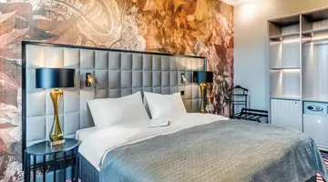 Grand Poet Hotel by Semarah