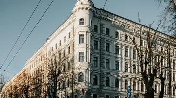 Grand Poet Hotel by Semarah