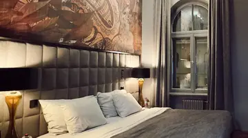 Grand Poet Hotel by Semarah