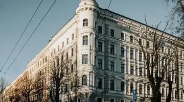 Grand Poet Hotel by Semarah