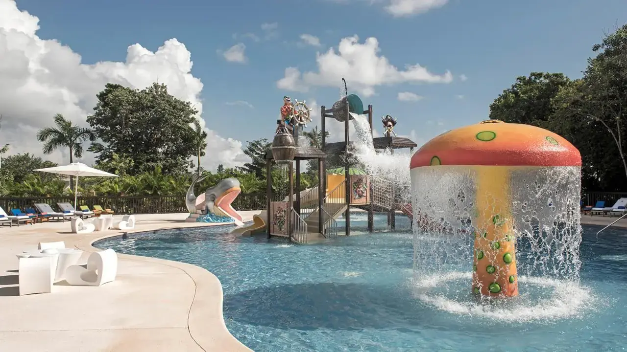 Grand Riviera Princess