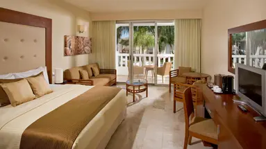 Grand Riviera Princess