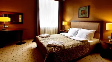 Grand Royal Hotel
