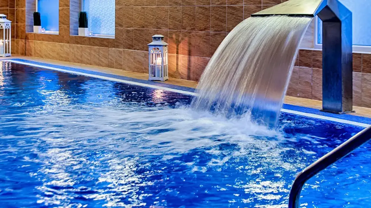 Grand Royal Hotel