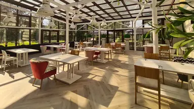 Grand Royal Hotel